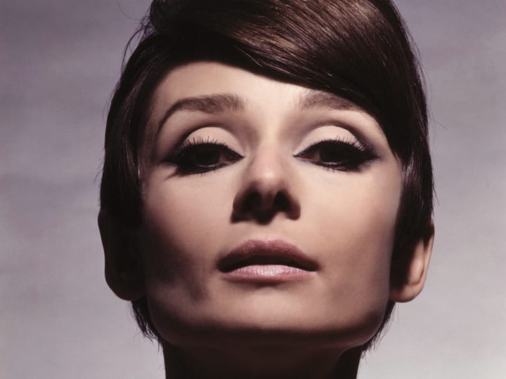 6 Por Makeup Looks From The 1960s